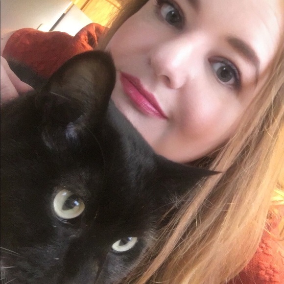 Meet your Posher, Jessica - Picture 5 of 9